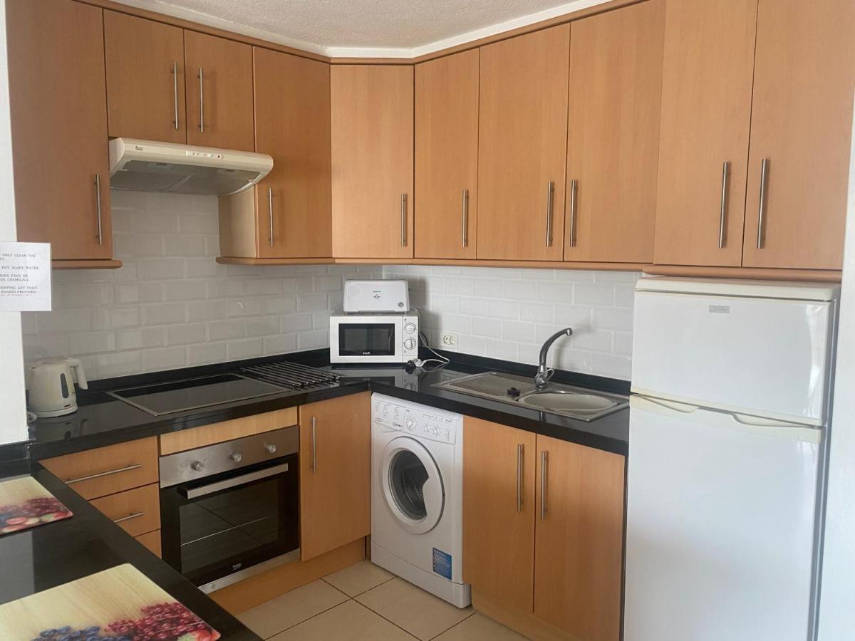 Apartments Victoria Court 1 6A2 Arona  Zewnętrze zdjęcie